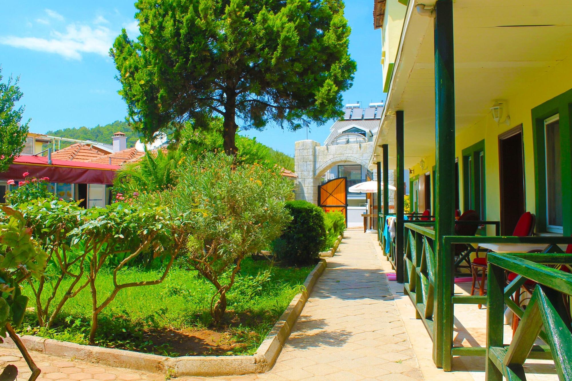 Carmina Hotel Ολουντενίζ Εξωτερικό φωτογραφία