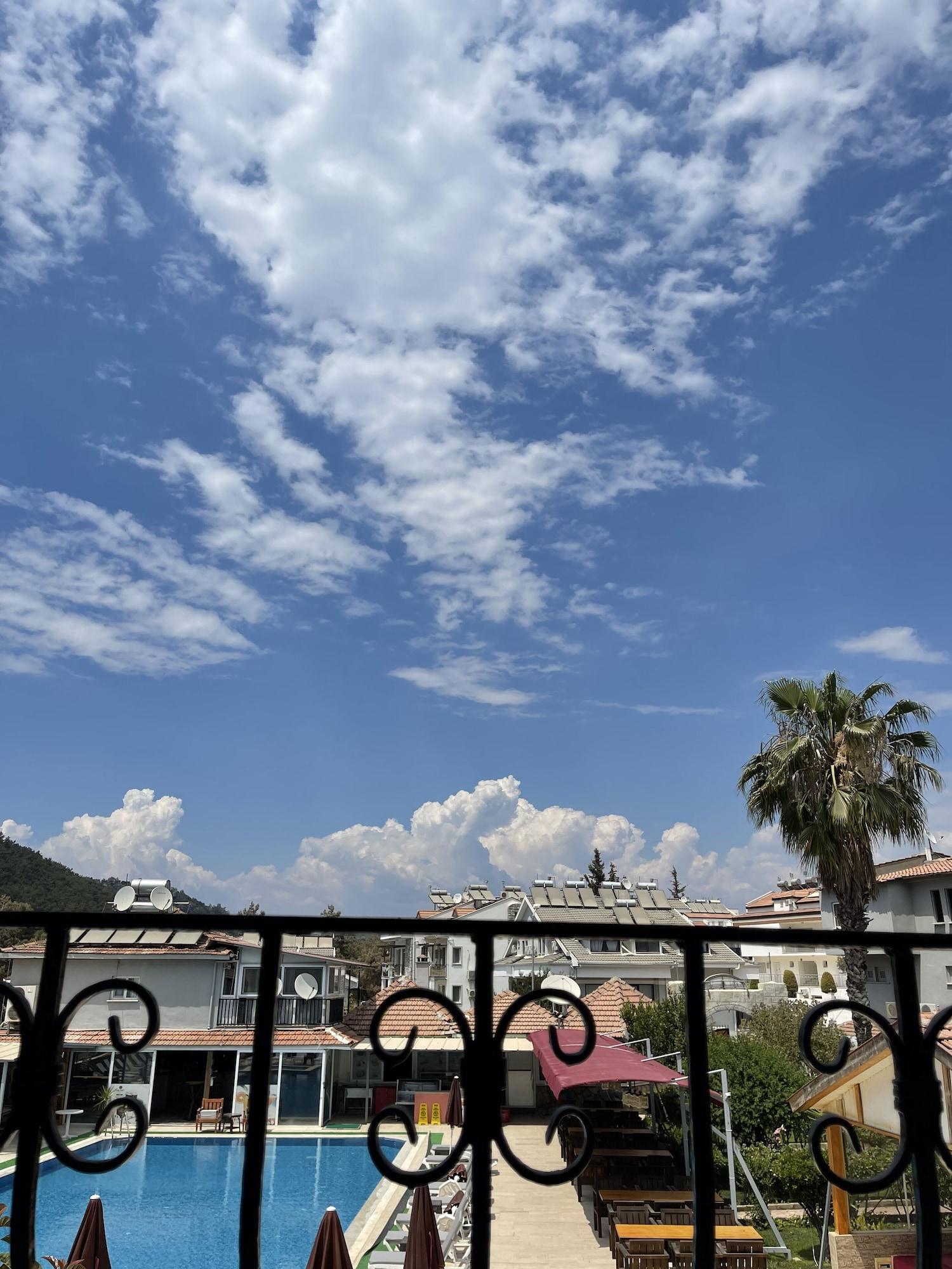 Carmina Hotel Ολουντενίζ Εξωτερικό φωτογραφία